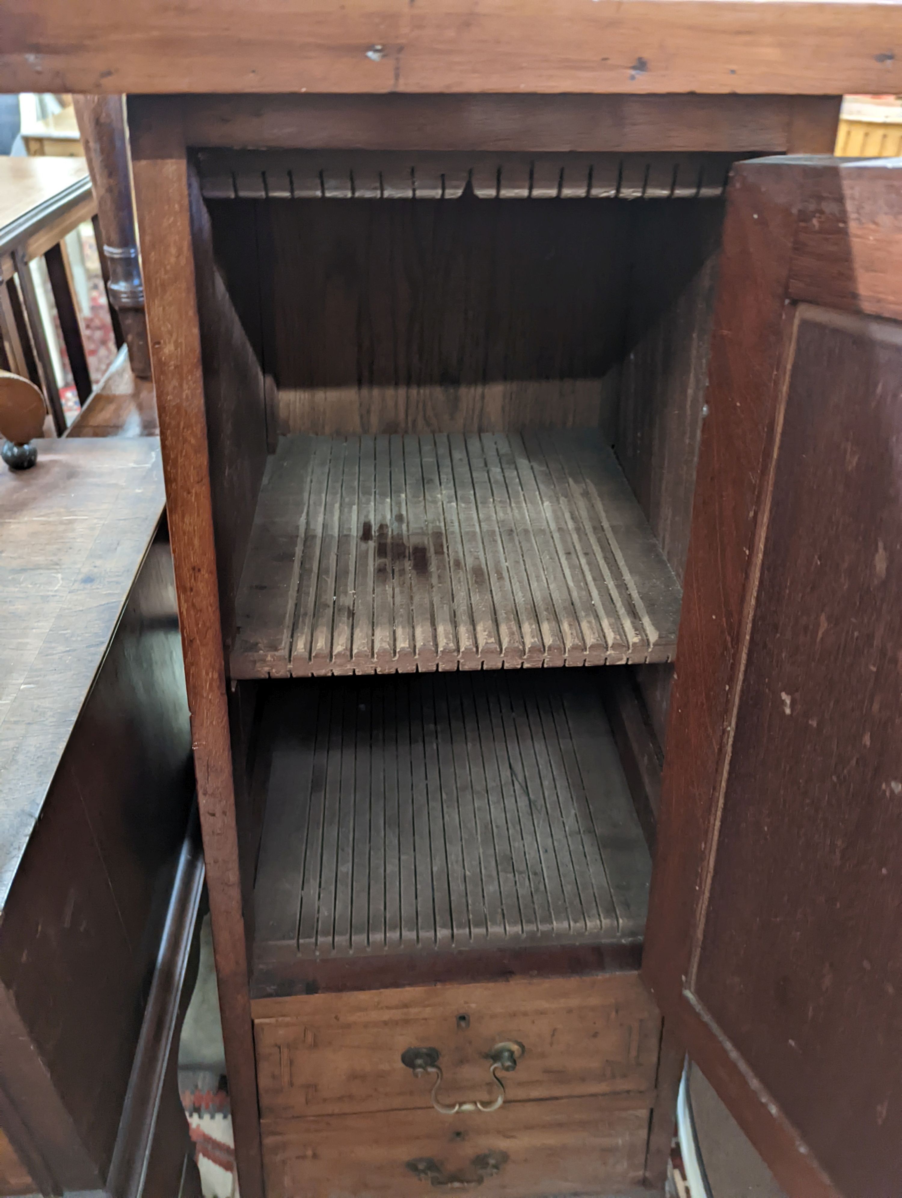 An Edwardian satinwood banded mahogany cabinet, of tapering form, width 37cm, depth 37cm, height 106cm